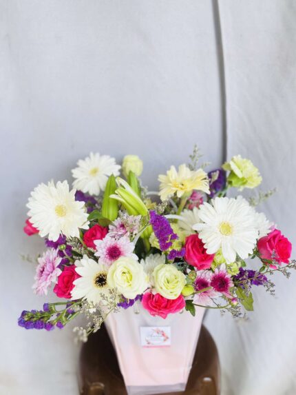 Blissful Blooms: Vibrant Mixed Flower Arrangement