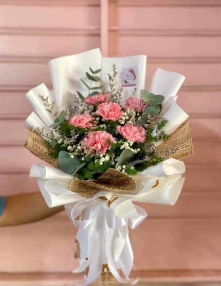 Blush Elegance: Pink Carnation Bouquet
